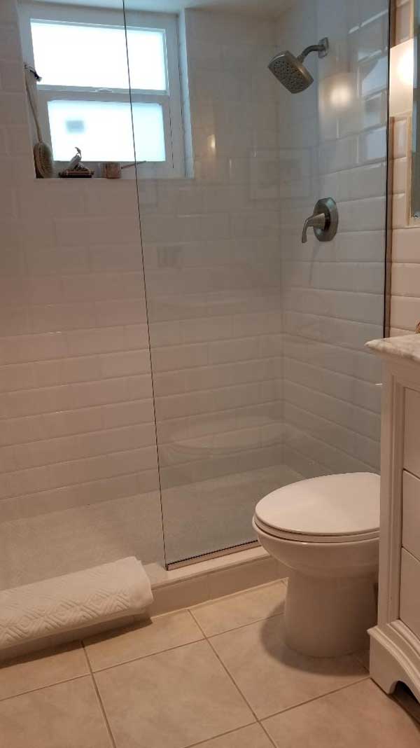 Contractor for bathrooms remodel, Tile, Showers, Bathtubs etc.